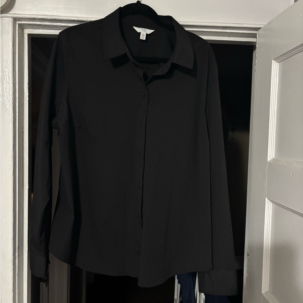Time and Tru Black Casual Button Down Shirt